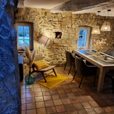 Charmante A Avec Piscine Privee Et Jardin Closa Vila