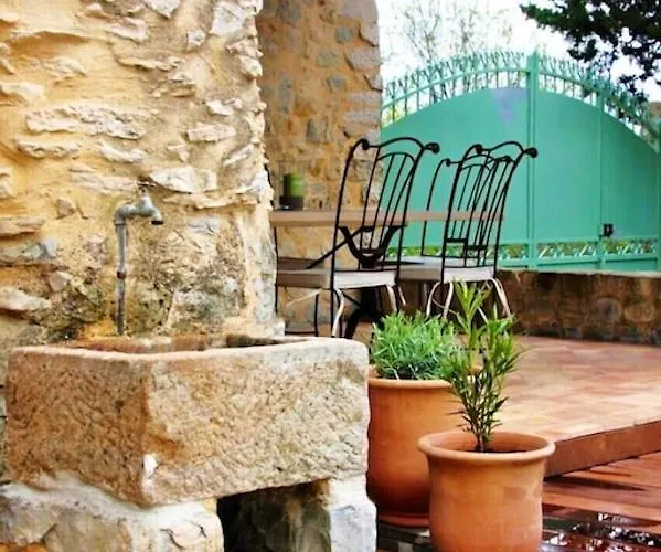De 3 Avec Piscine Privee Jacuzzi Et Jardin Clos A Lussana