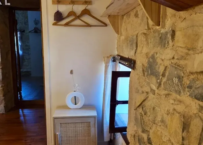 De 3 Avec Piscine Privee Jacuzzi Et Jardin Clos A Lussana Villa