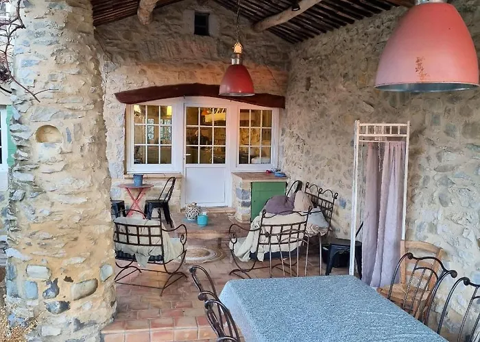 De 3 Avec Piscine Privee Jacuzzi Et Jardin Clos A Lussana Villa