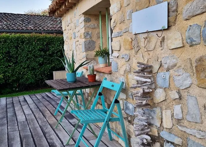 De 3 Avec Piscine Privee Jacuzzi Et Jardin Clos A Lussana Villa