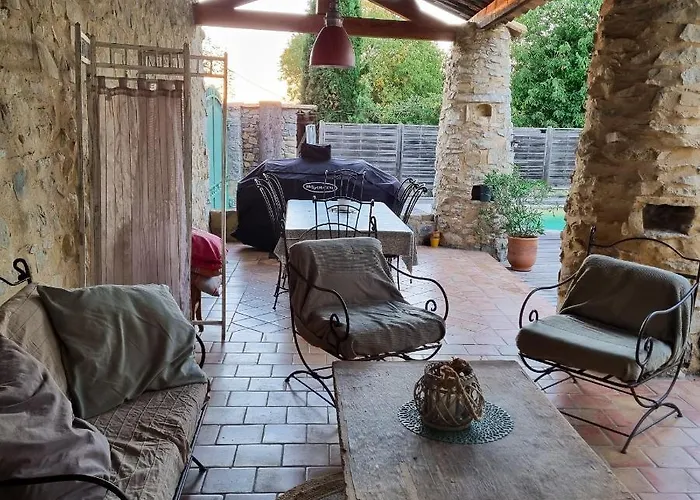 De 3 Avec Piscine Privee Jacuzzi Et Jardin Clos A Lussana * Lussan (Gard)